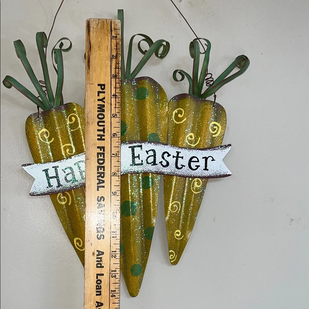 Happy Easter Gold & Green Carrot Wall Hanging